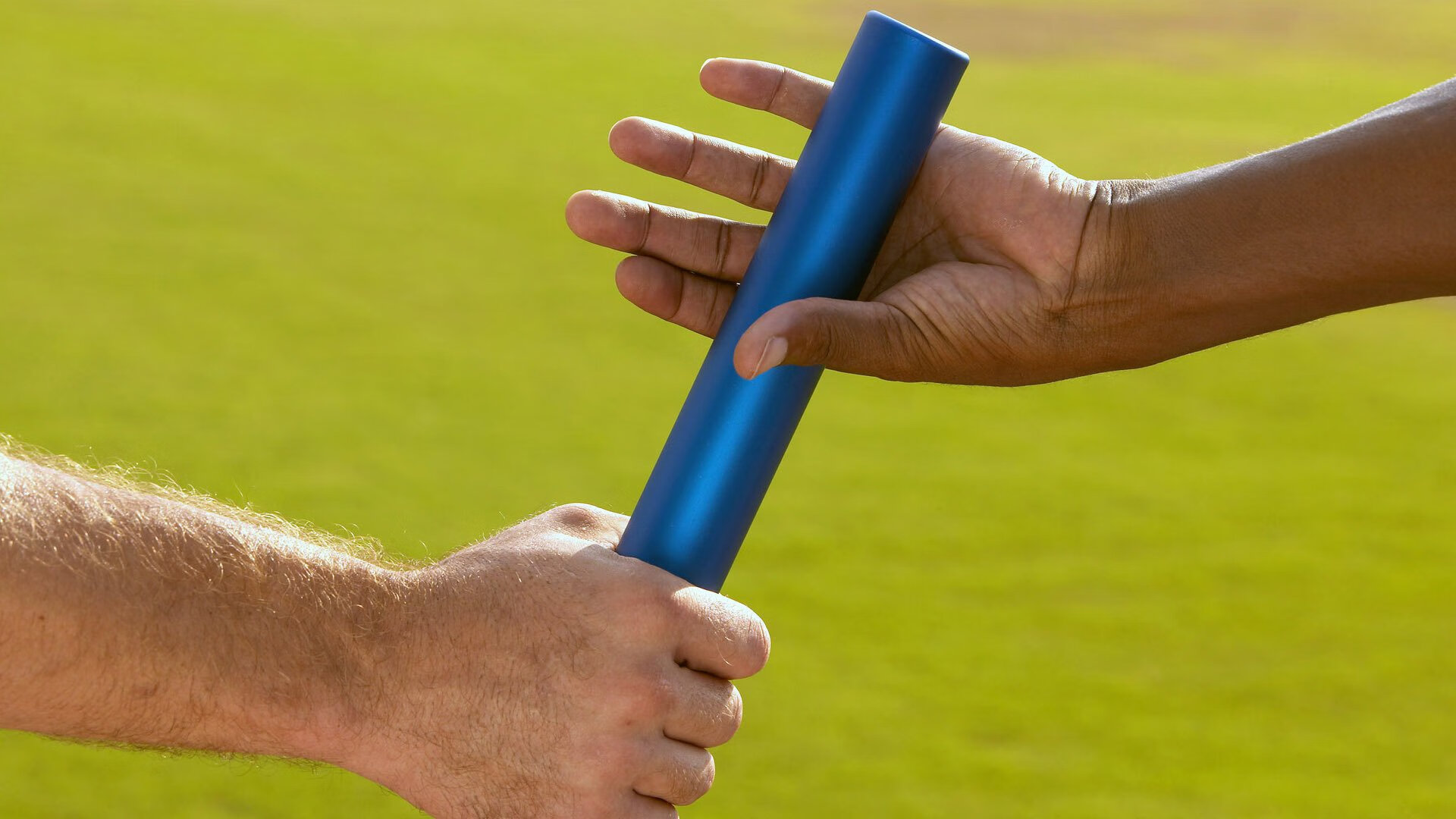 “广州队举办青少年足球体验营”，广州足球青训机构